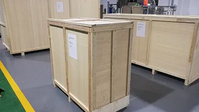 التعبئة في صناديق خشبية