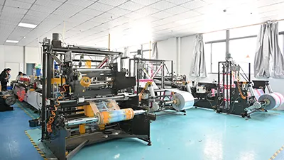 منطقة التعبئة والتغليف والمعدات المساعدة