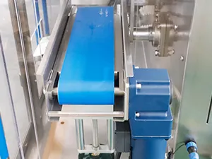 ماسكات الأكياس، لوحة تحكم واجهة المستخدم HMI، خزان المنتج السائل، نظام النقل