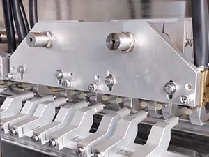 ماكينة تعبئة أكياس جاهزة ذات أربع فوهات