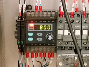 ماكينة تعبئة أكياس جاهزة ذات فوهة واحدة