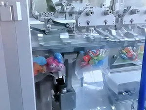 ماكينة تعبئة أكياس ستاند اب HFFS ذات فوهة واحدة