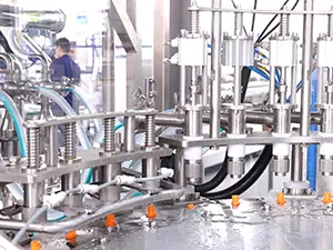 ماكينات تعبئة وتركيب أغطية أكياس الفوهات