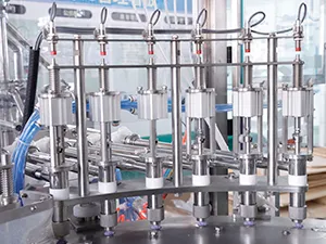 ماكينات تعبئة وتركيب أغطية أكياس الفوهات